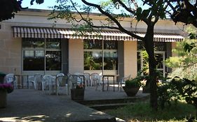 Auberge De Jeunesse Hi Arles